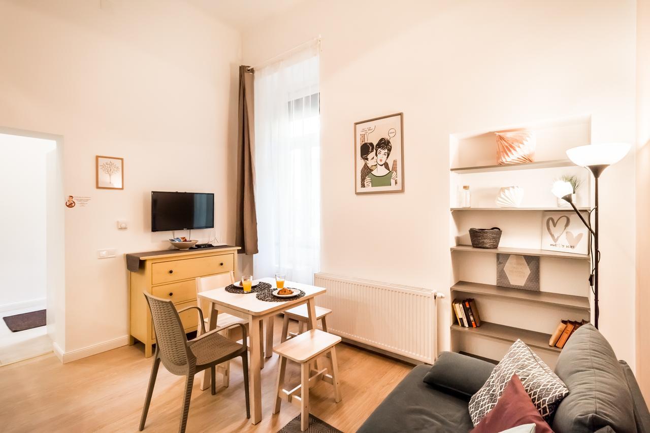 Bpr Paulay Cozy Apartment Budapest Luaran gambar
